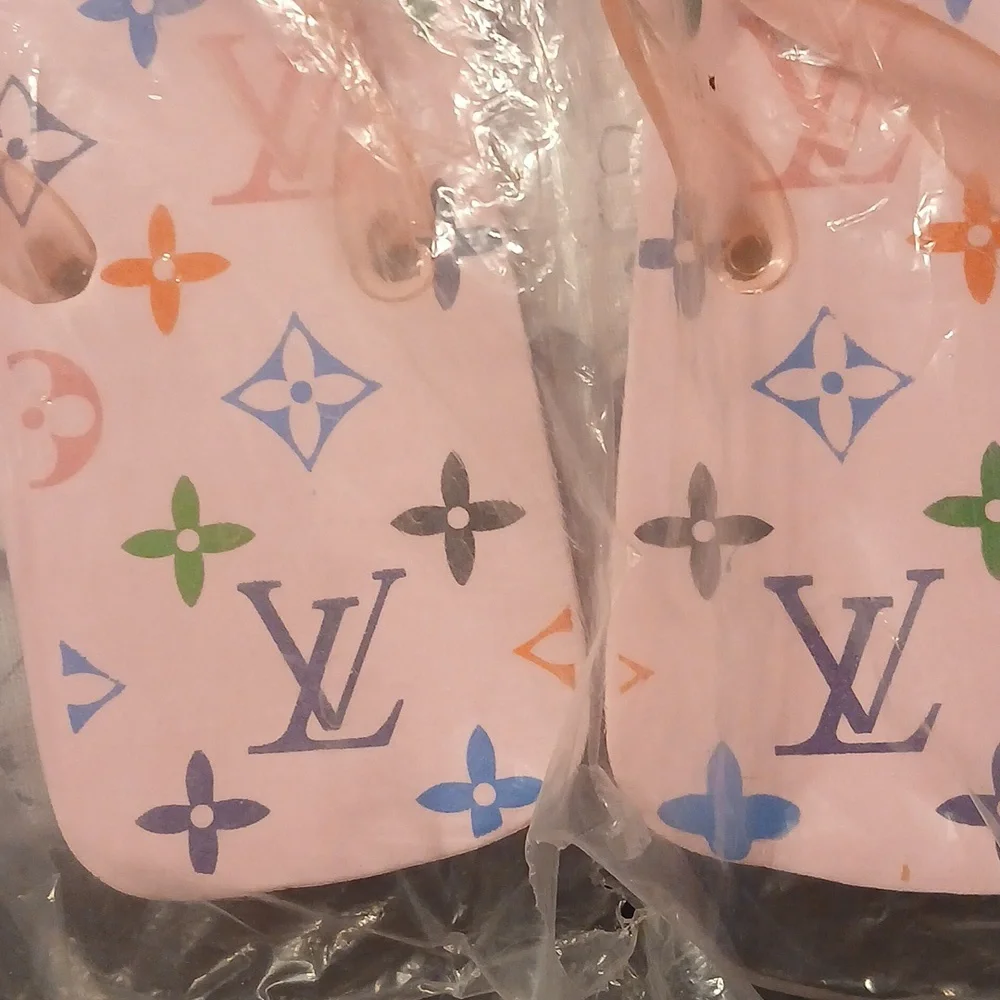 Pink Patterned Flip Flops - Picture 4 of 4